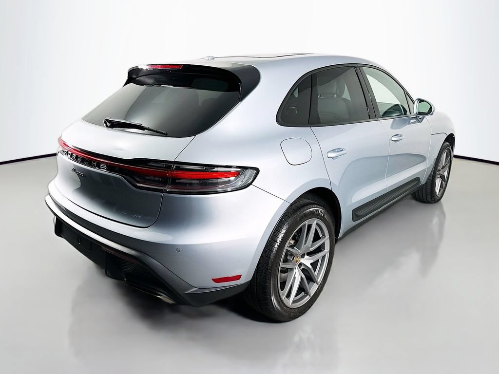 New 2025 Porsche Macan AWD/4WD image 9