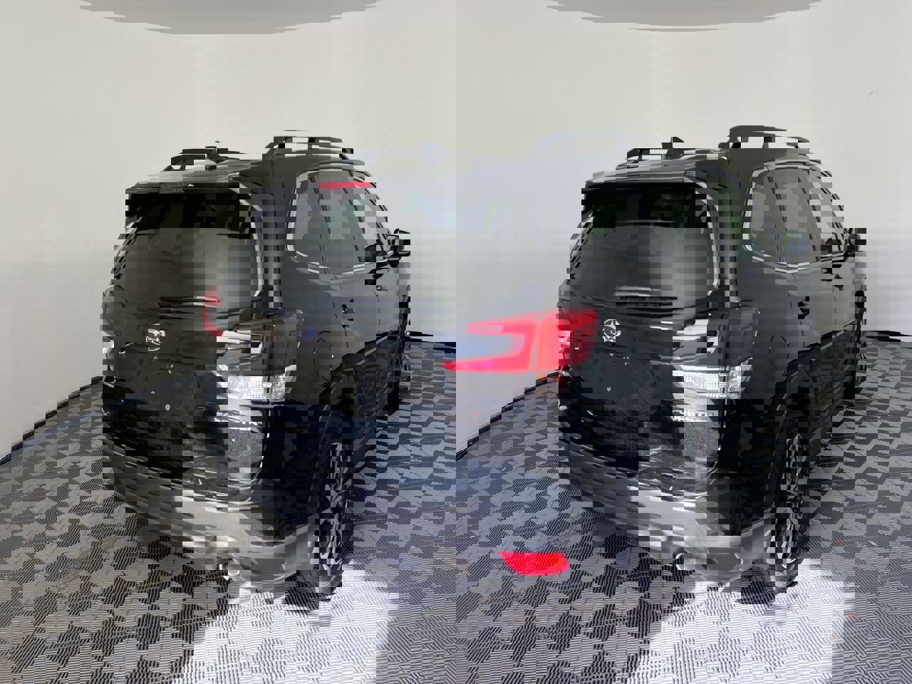 Used 2024 Subaru Forester Limited AWD/4WD image 3