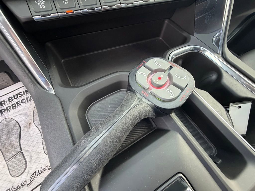 Used 2024 GMC Sierra 3500 Denali w/ Denali Reserve Package AWD/4WD image 7