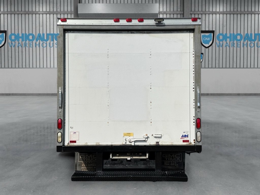 Used 2007 GMC Savana 3500 RWD image 6