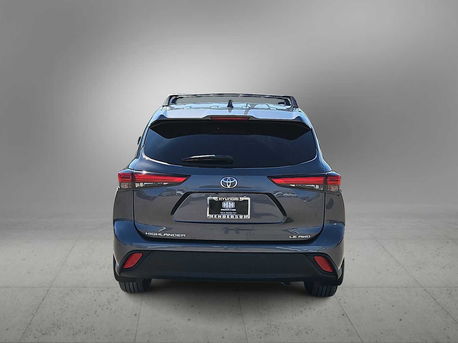 Used 2020 Toyota Highlander LE image 7