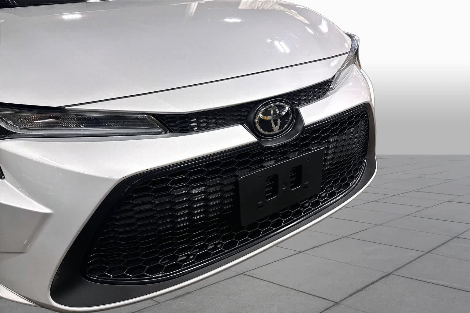 Used 2021 Toyota Corolla LE FWD image 29