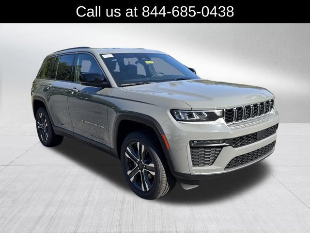 New 2027 Jeep Grand Cherokee Limited AWD/4WD image 3
