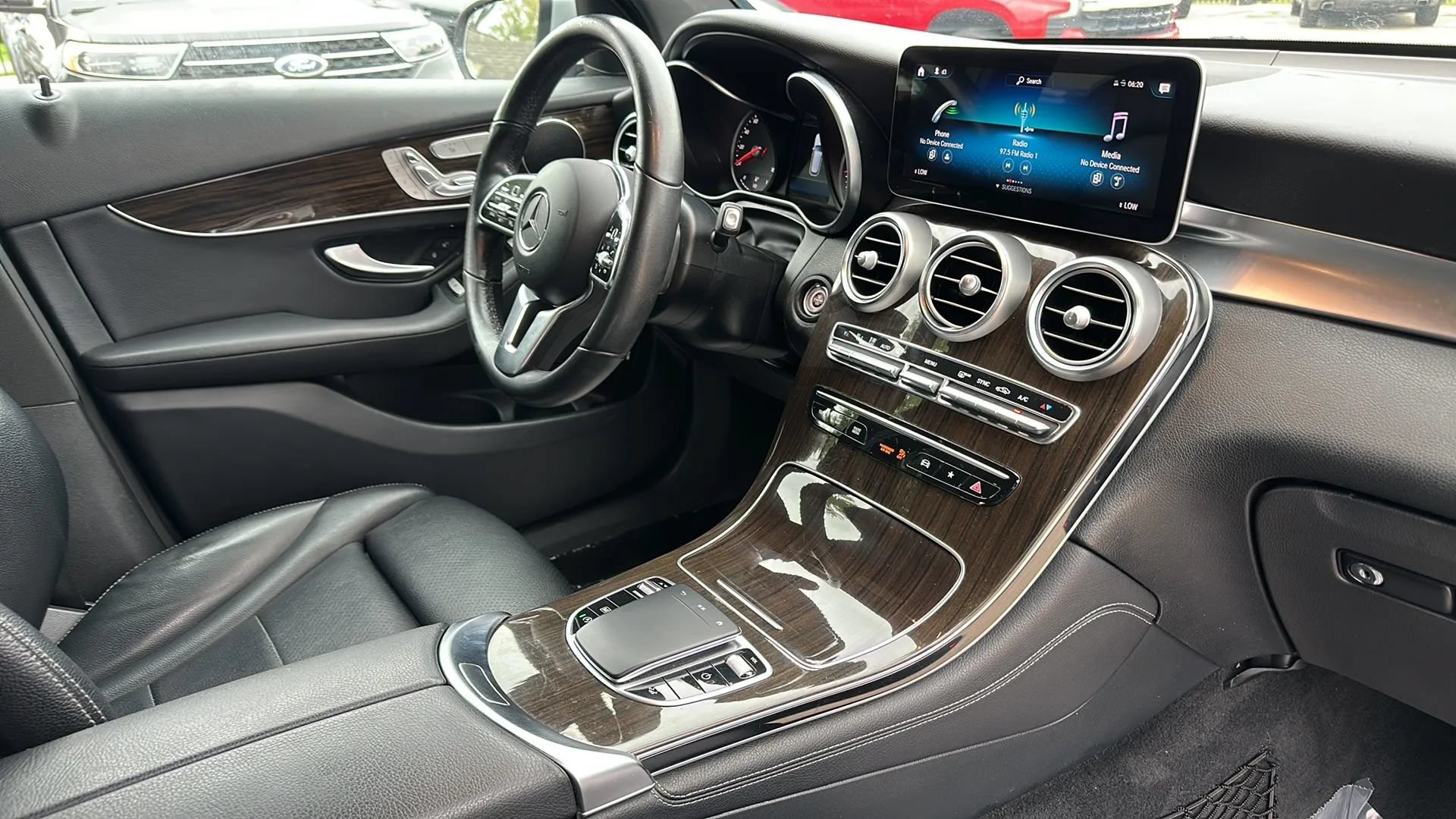 Used 2020 Mercedes-Benz GLC 300 4MATIC image 18