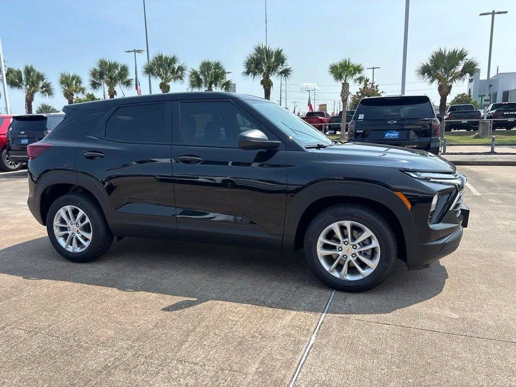 New 2026 Chevrolet TrailBlazer LS w/ LS Convenience Package FWD image 8