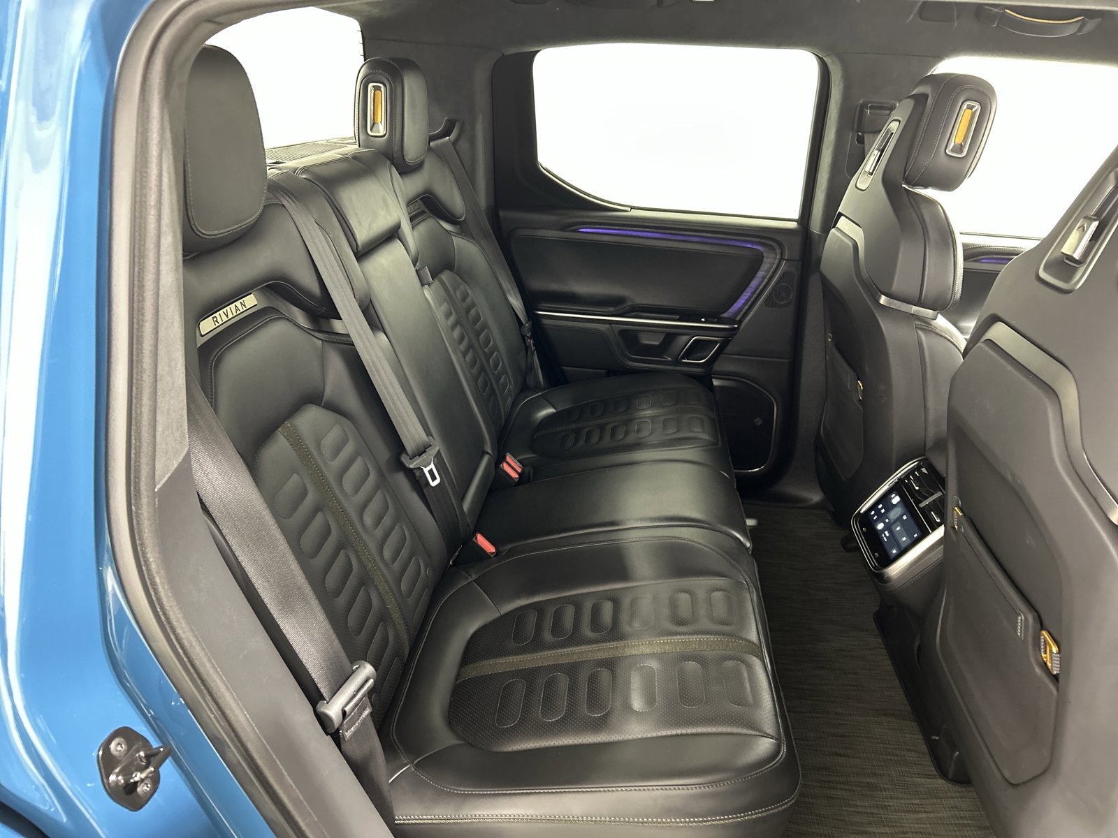 Used 2023 Rivian R1T Adventure image 22