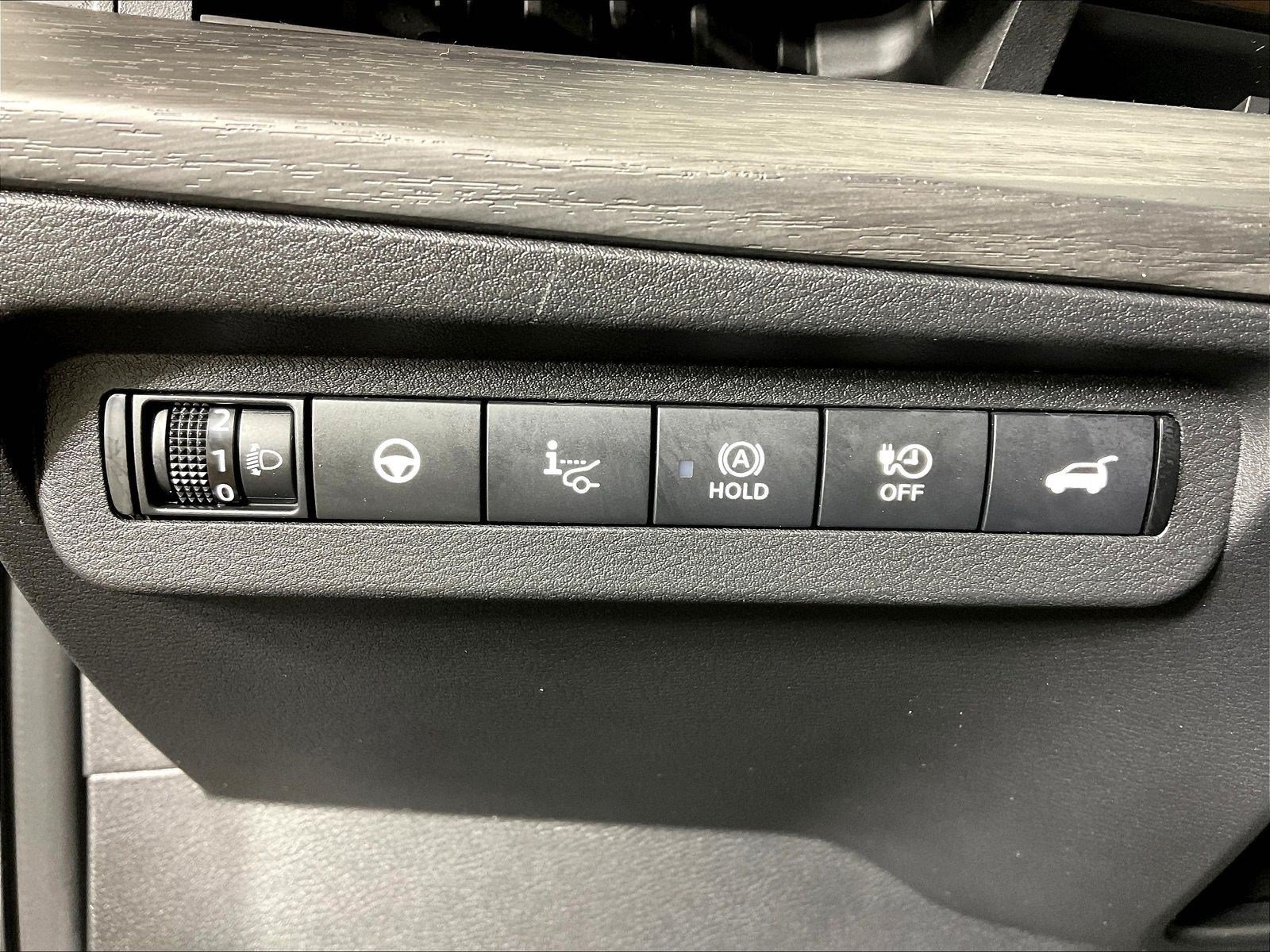 Certified 2023 Nissan Ariya AWD image 37