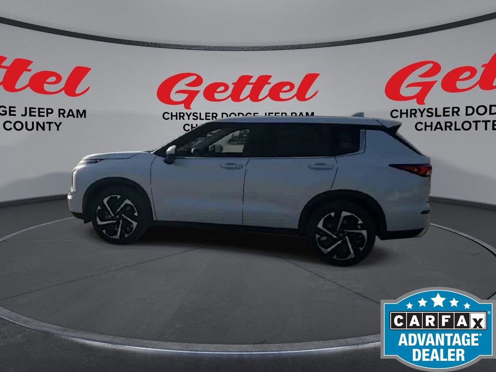 Used 2024 Mitsubishi Outlander SE image 6