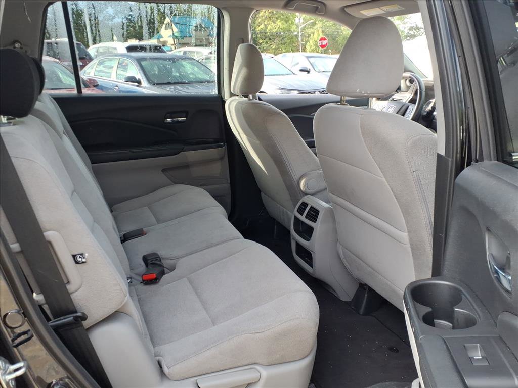 Used 2019 Honda Pilot LX image 29
