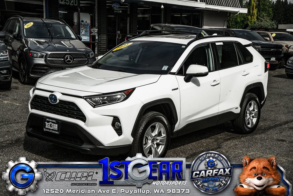 Used 2021 Toyota RAV4 XLE w/ XLE Grade Weather Package