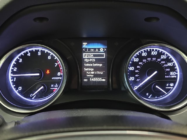 Used 2018 Toyota Camry LE FWD image 18