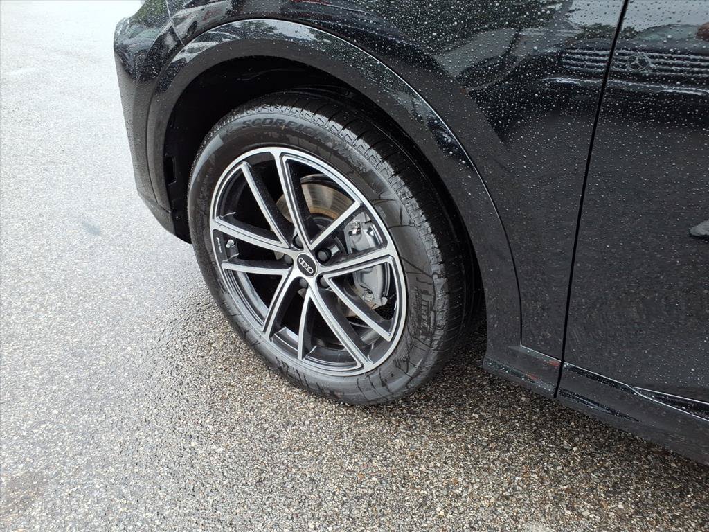 New 2026 Audi Q5 Prestige AWD/4WD image 9