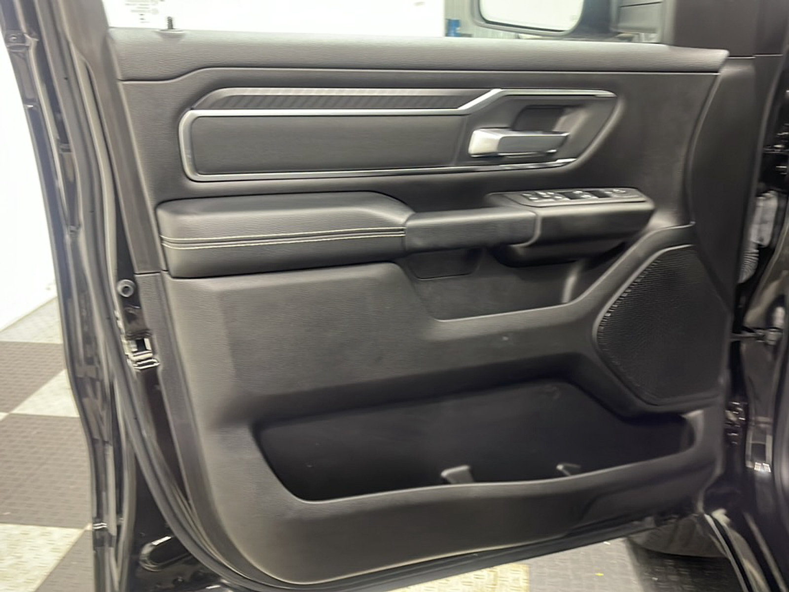 Used 2025 RAM 1500 Big Horn AWD/4WD image 13