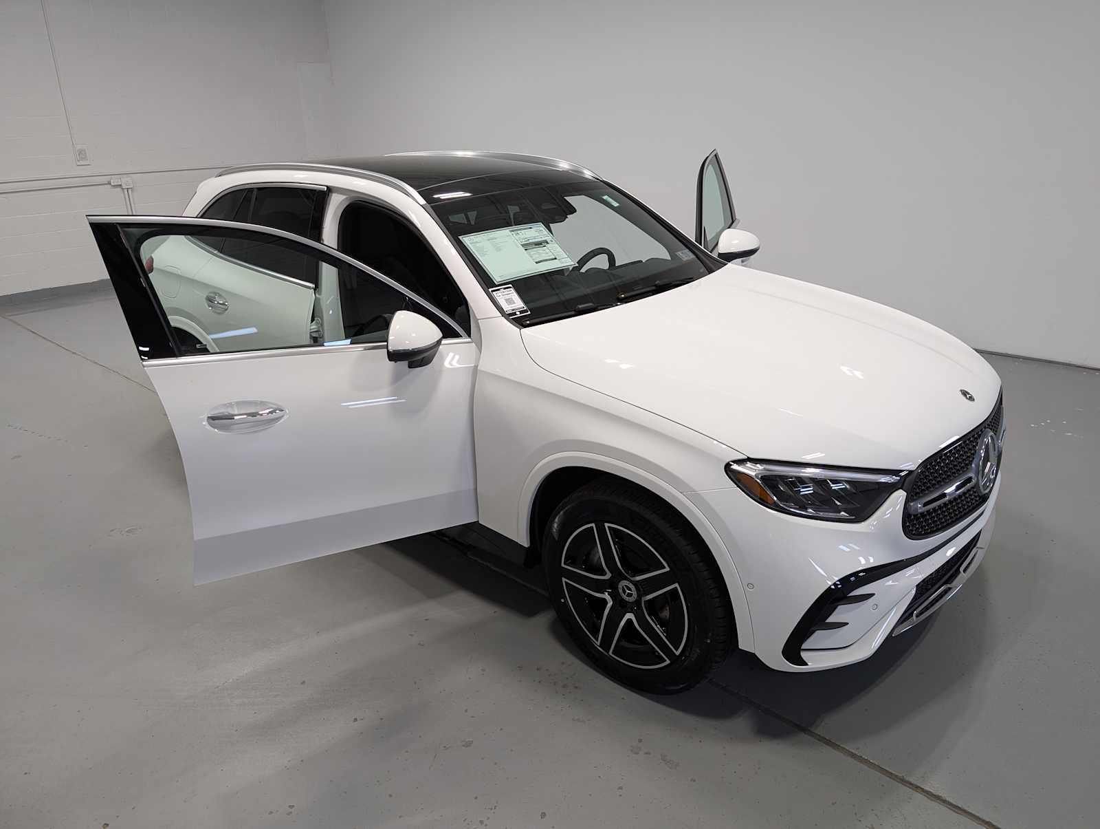 New 2026 Mercedes-Benz GLC 300 4MATIC image 14