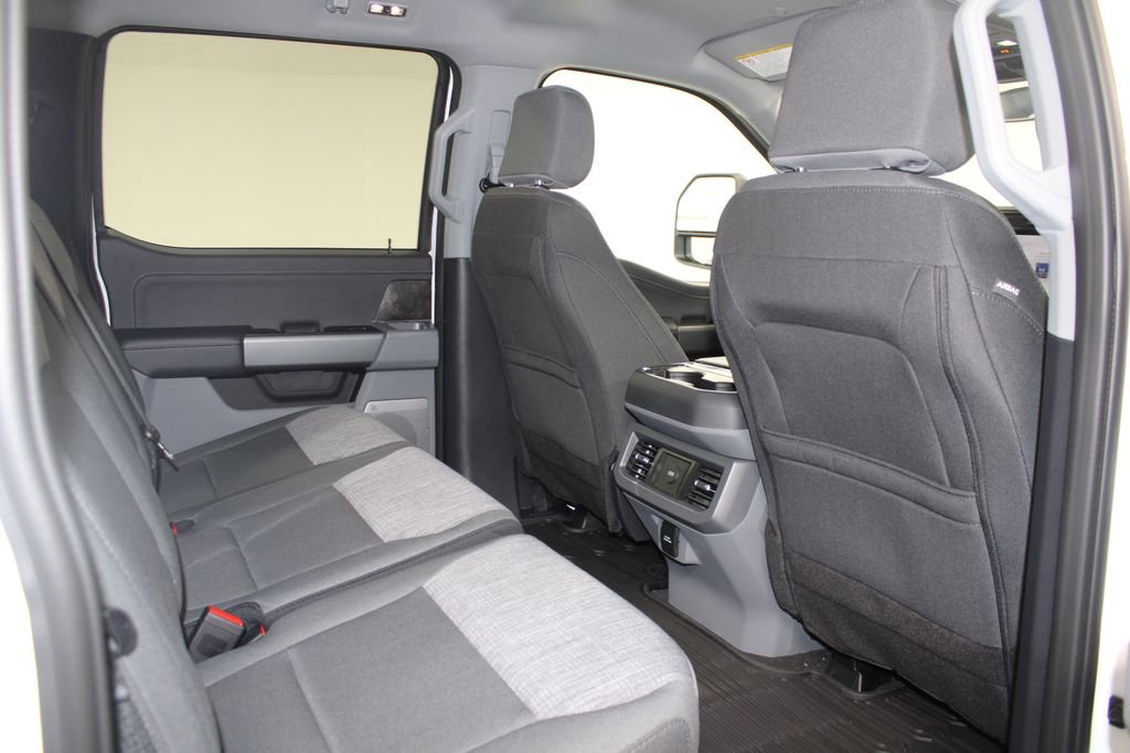 New 2026 Ford F250 XLT w/ XLT Premium Package image 33