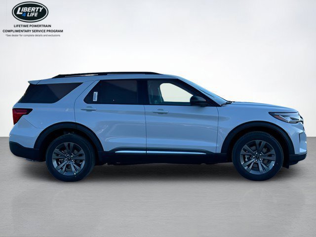 New 2026 Ford Explorer Active w/ Active Comfort Package AWD/4WD image 2