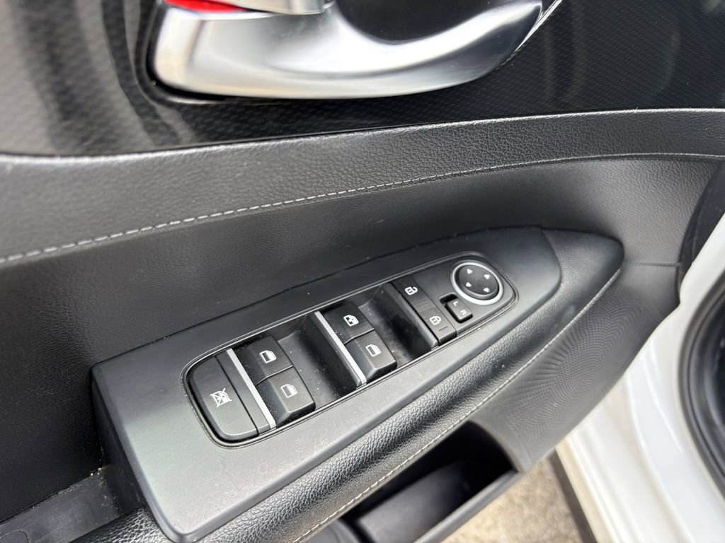 Used 2021 Kia Forte GT-Line FWD image 11