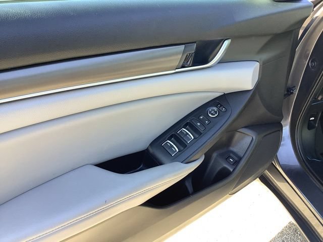 Used 2018 Honda Accord LX image 17