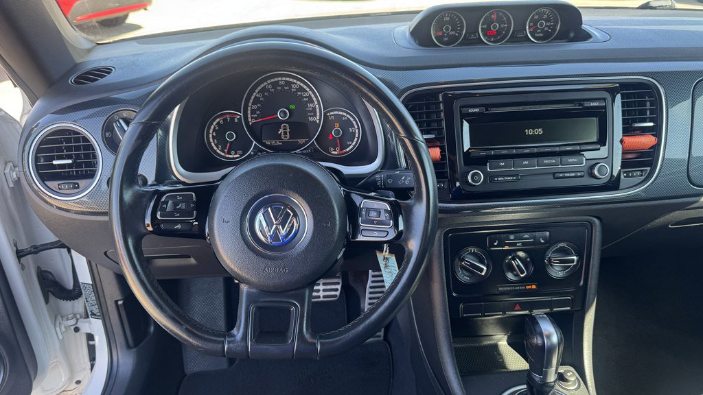 Used 2014 Volkswagen Beetle R-Line FWD image 18