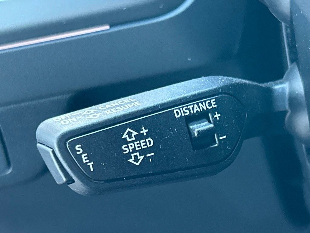 Used 2024 Audi Q4 e-tron Premium w/ Convenience Package image 67