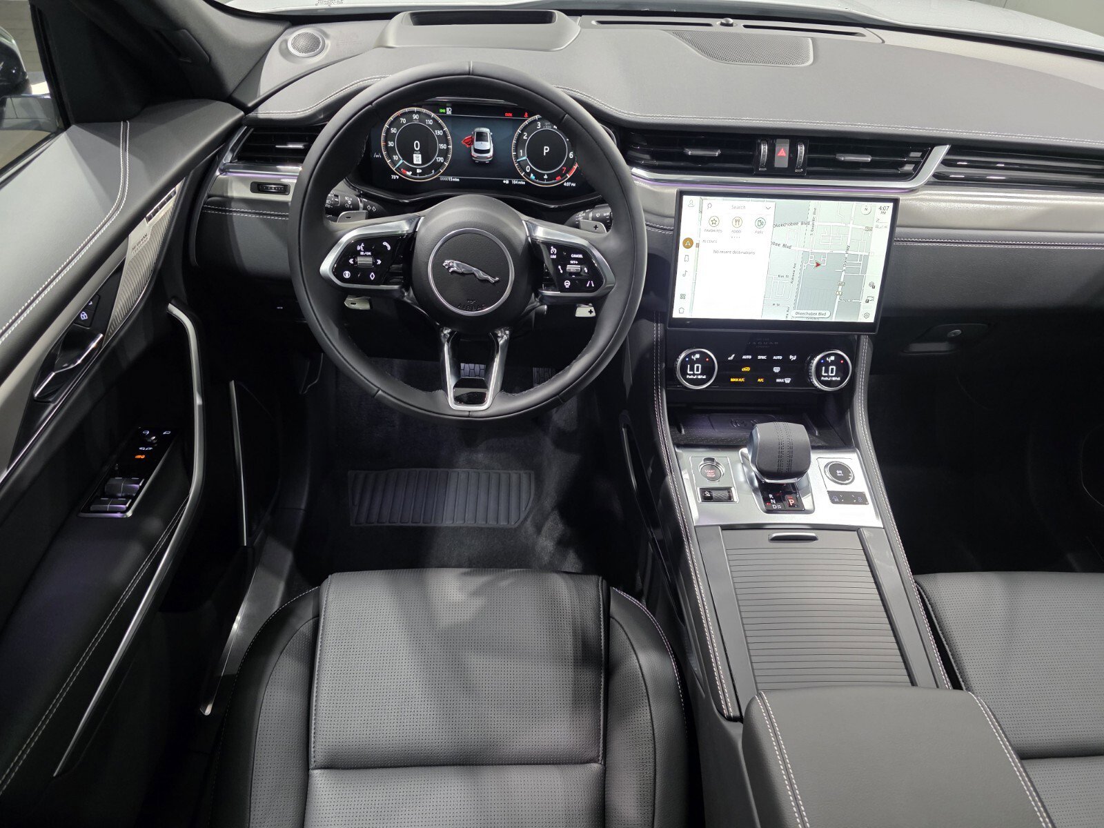 New 2026 Jaguar F-PACE R-Dynamic S AWD/4WD image 10