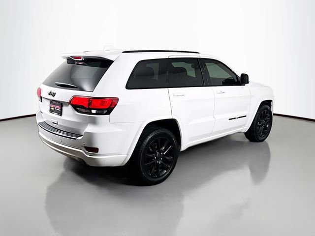Used 2020 Jeep Grand Cherokee Altitude AWD/4WD image 6
