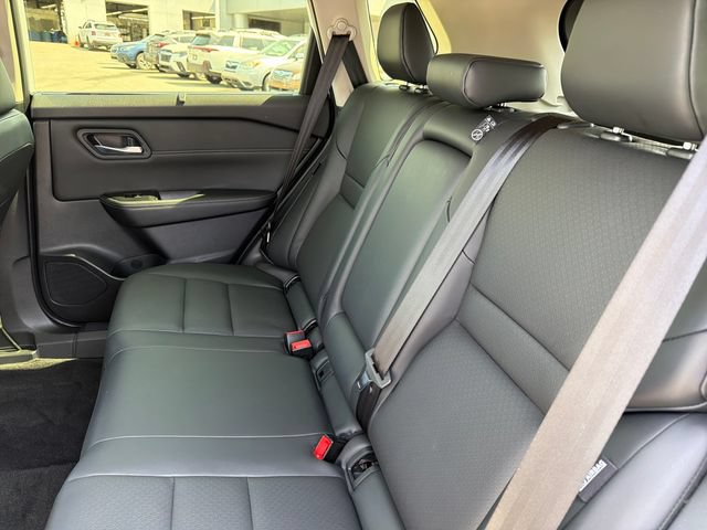 Used 2024 Nissan Rogue SV w/ SV Premium Package AWD/4WD image 23