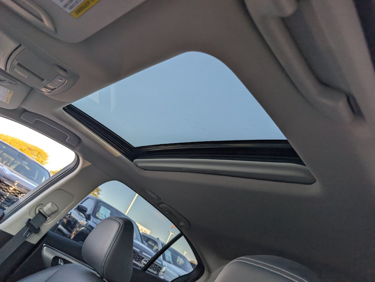 Used 2024 INFINITI Q50 Luxe w/ Cargo Package RWD image 27
