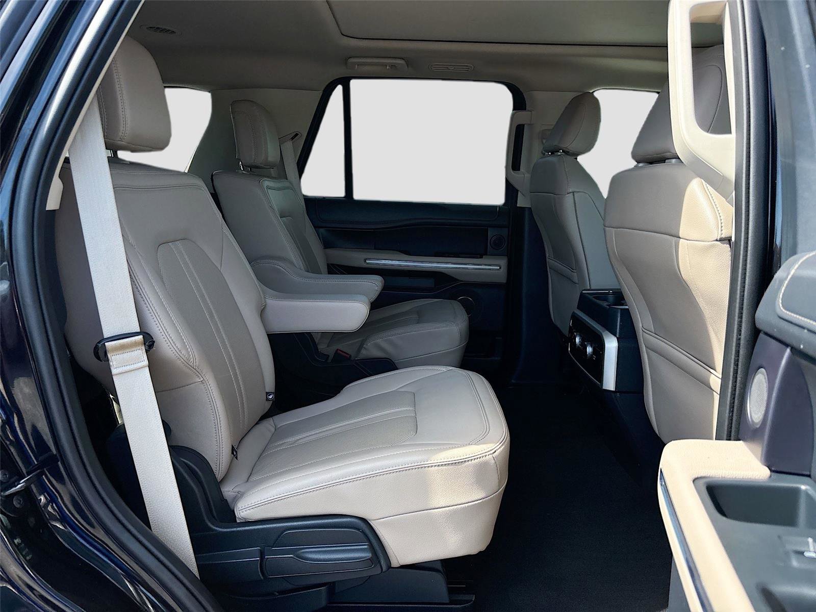 Used 2024 Ford Expedition Limited image 34