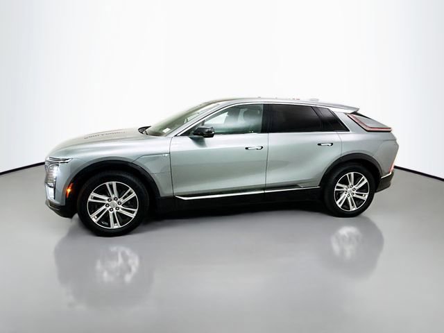 Used 2024 Cadillac Lyriq Tech image 5