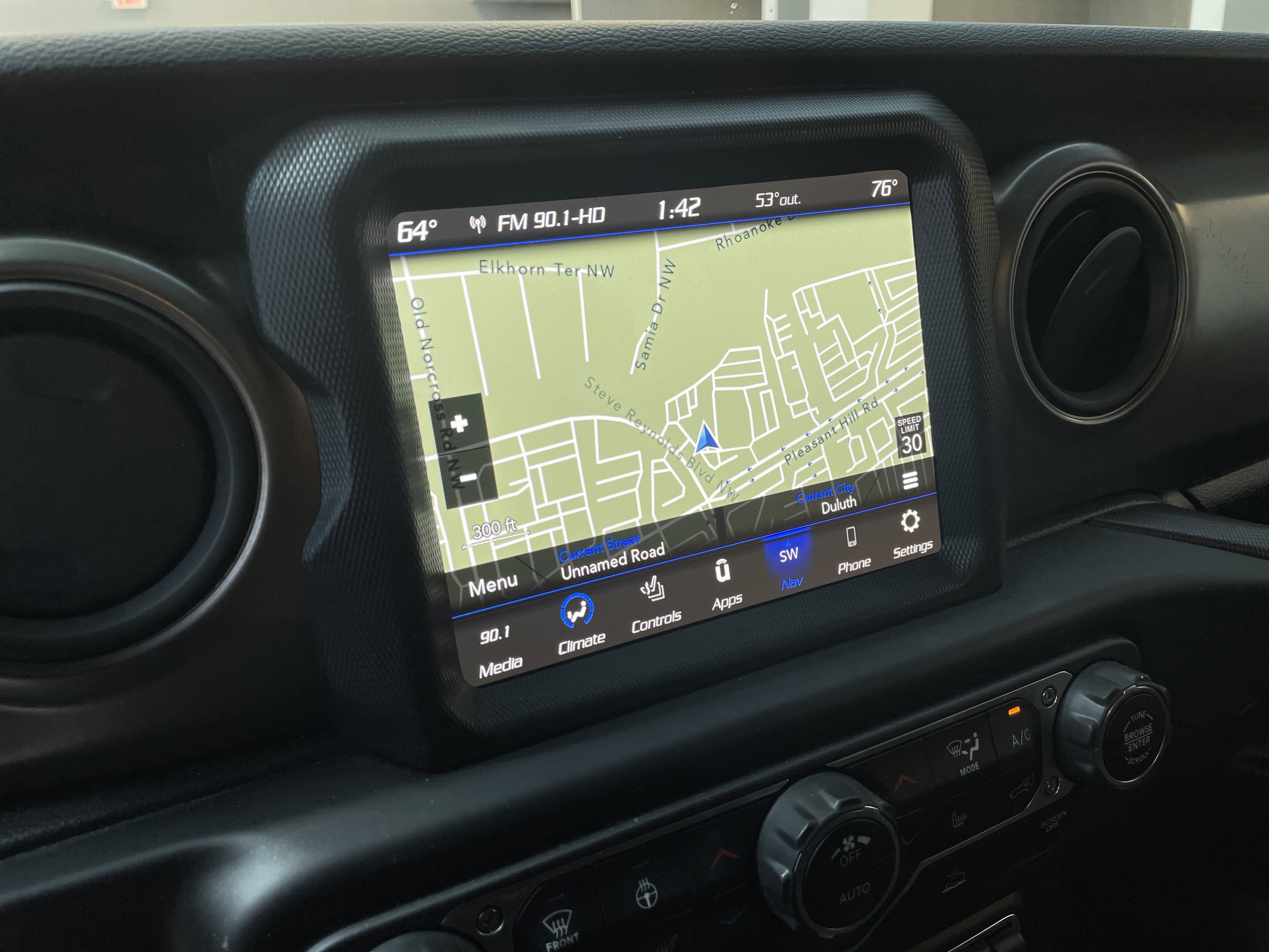 Used 2023 Jeep Wrangler Unlimited w/ Sun & Screen Package image 51