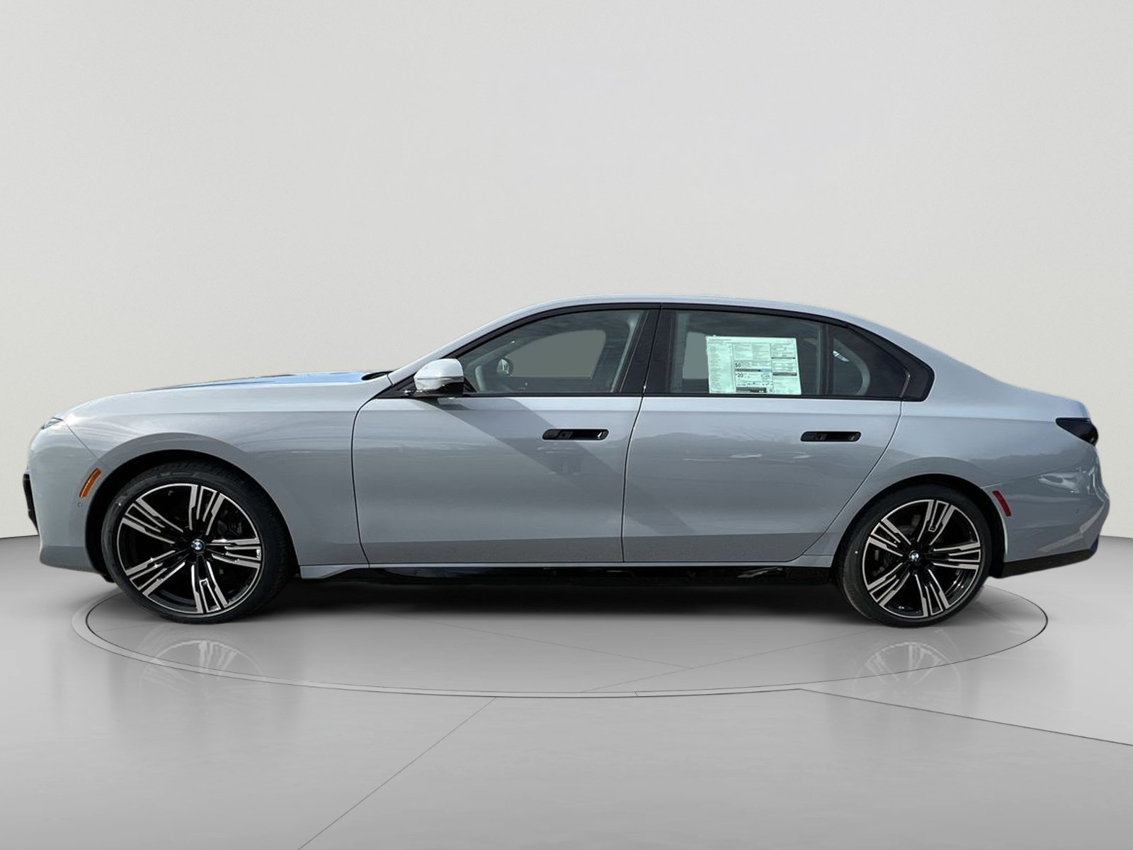 New 2026 BMW 760i xDrive w/ Executive Package AWD/4WD image 2