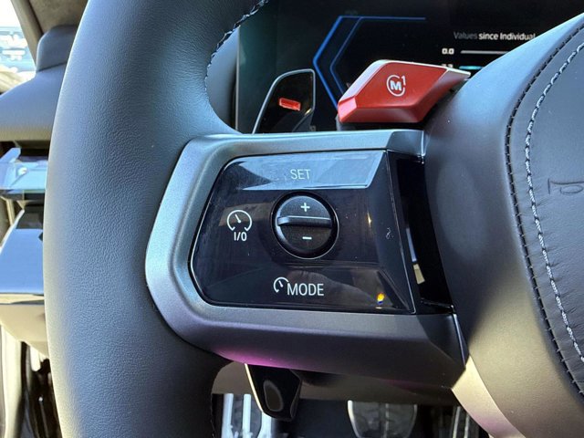 Certified 2025 BMW M5 w/ Executive Package image 34