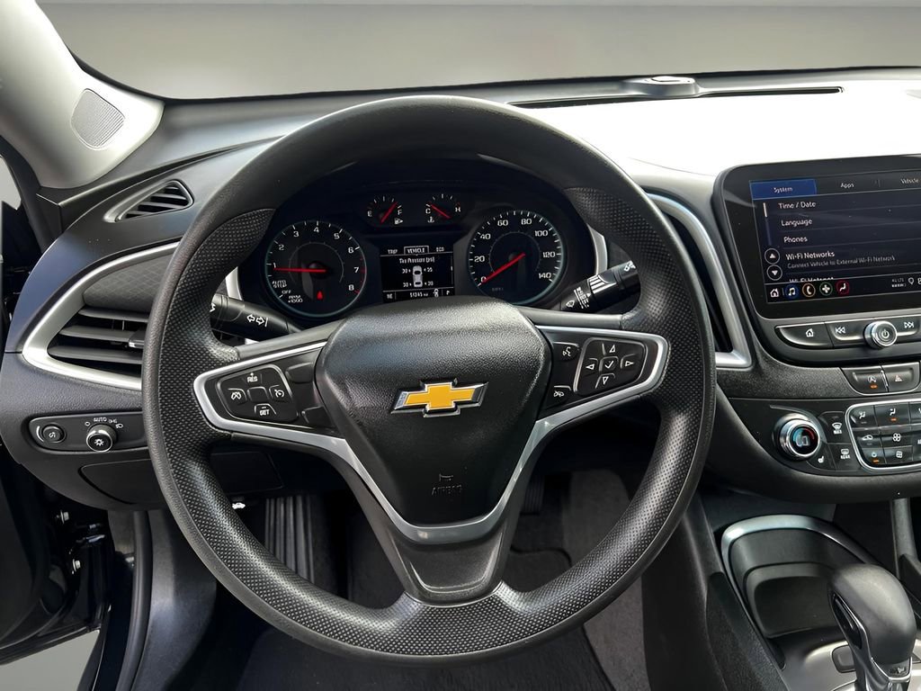 Used 2022 Chevrolet Malibu LT image 11