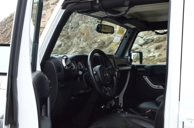 Used 2017 Jeep Wrangler Unlimited Rubicon w/ Connectivity Group AWD/4WD image 48