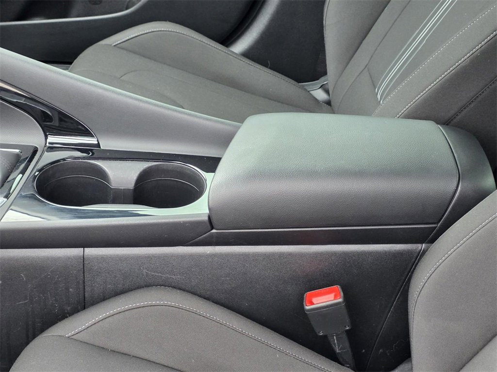 Used 2023 Hyundai Elantra SEL w/ Convenience Package image 9