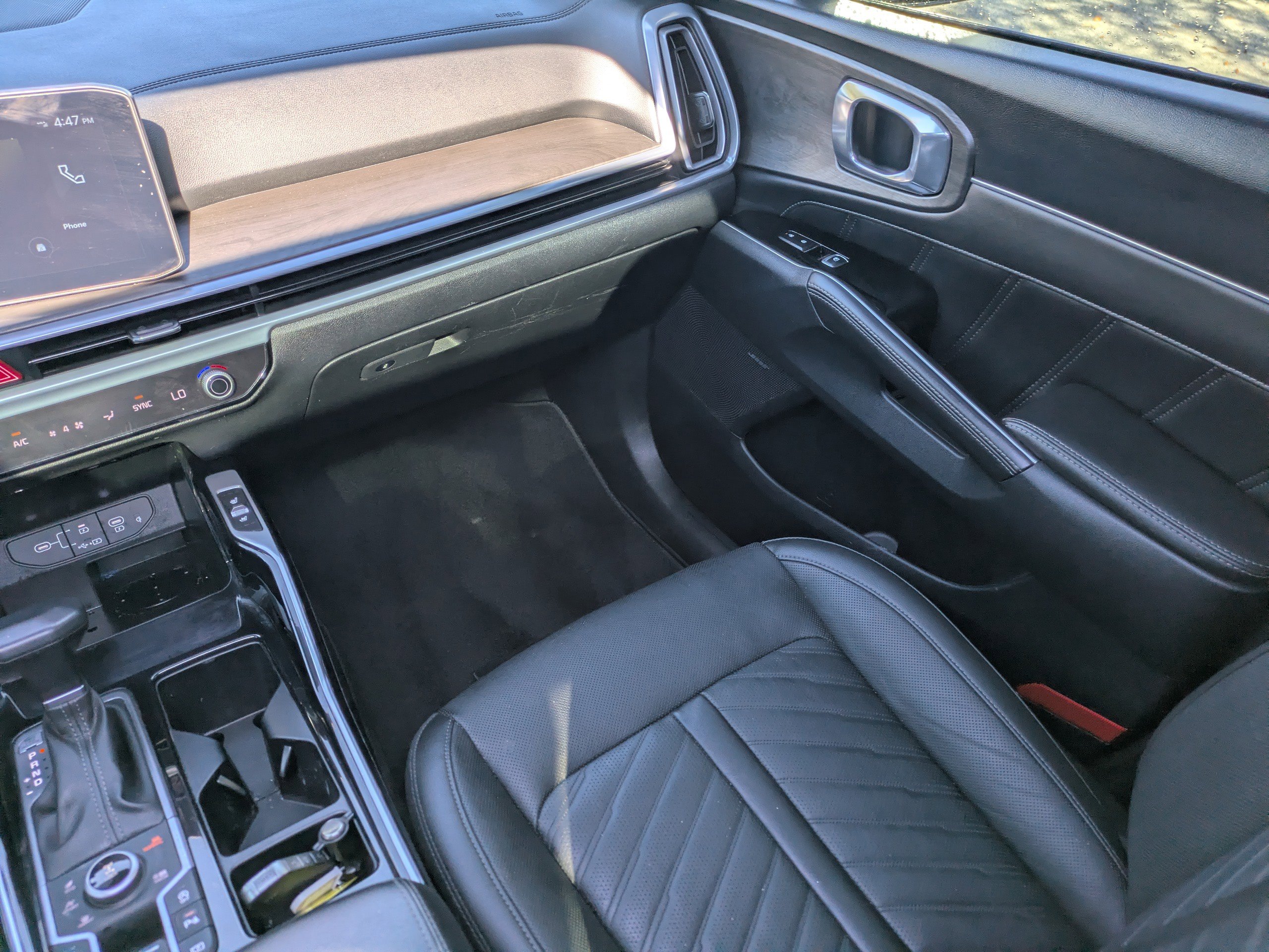 Used 2024 Kia Sorento SX Prestige image 21