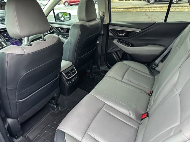Used 2020 Subaru Outback Limited image 21