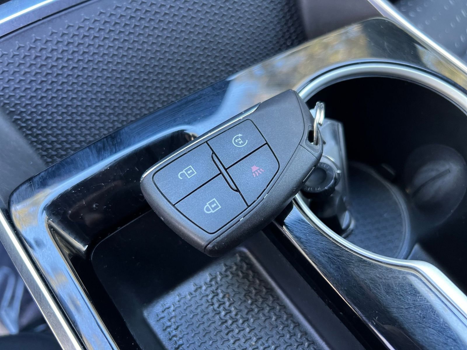 Used 2025 Chevrolet Equinox LT image 18