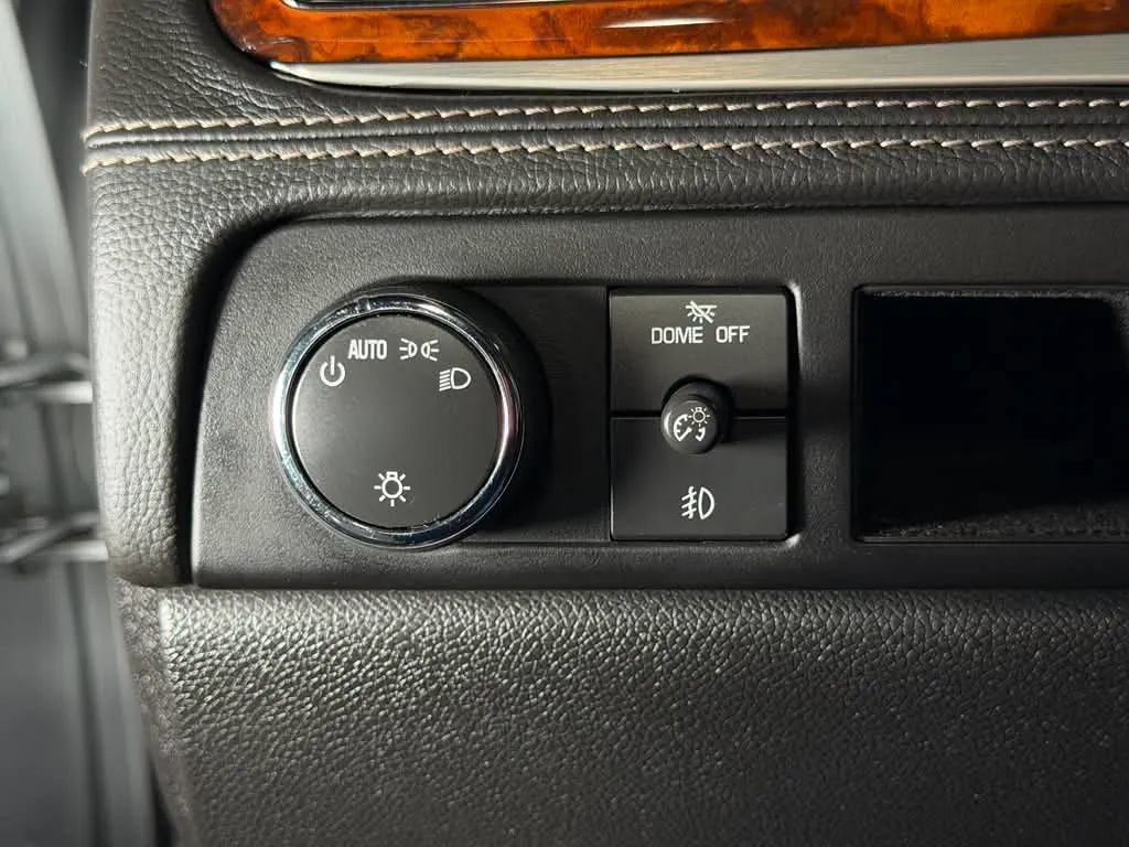 Used 2013 Cadillac Escalade ESV Platinum AWD/4WD image 38