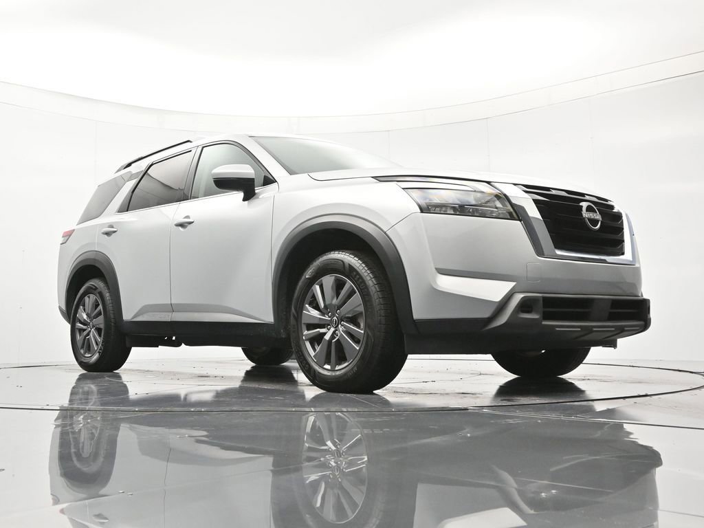 Certified 2024 Nissan Pathfinder SV image 40