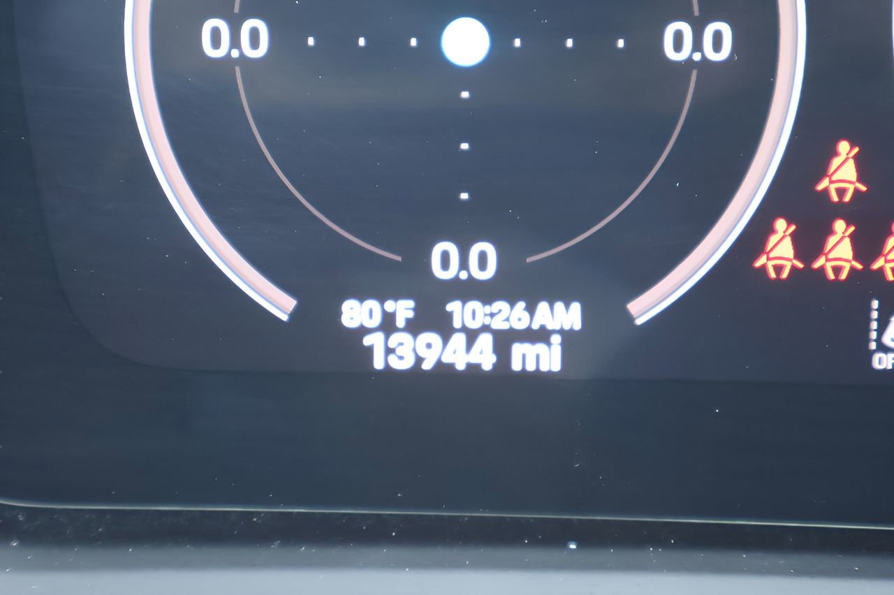 Used 2024 Porsche Panamera 4 image 25