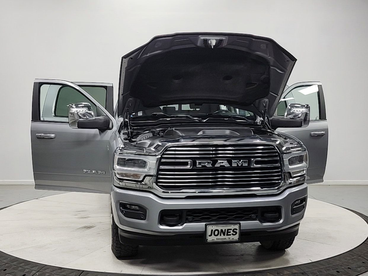 Used 2024 RAM 2500 Laramie AWD/4WD image 10