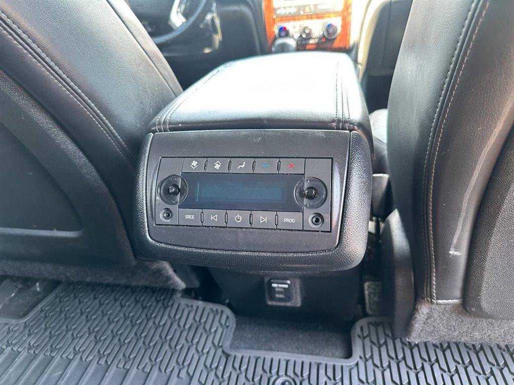 Used 2014 Chevrolet Traverse LT FWD image 42
