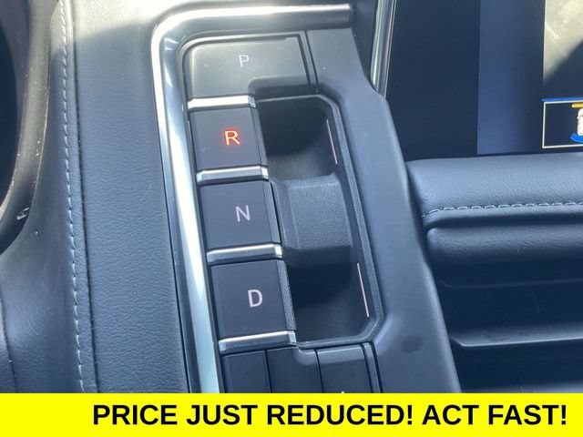 Used 2023 Chevrolet Tahoe Z71 w/ Luxury Package AWD/4WD image 31