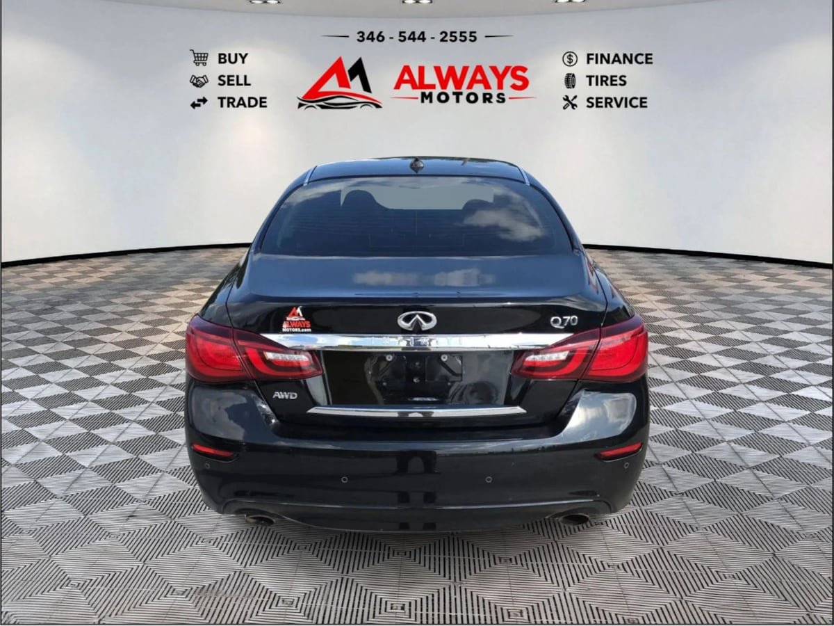 Used 2015 INFINITI Q70 3.7 AWD/4WD image 3
