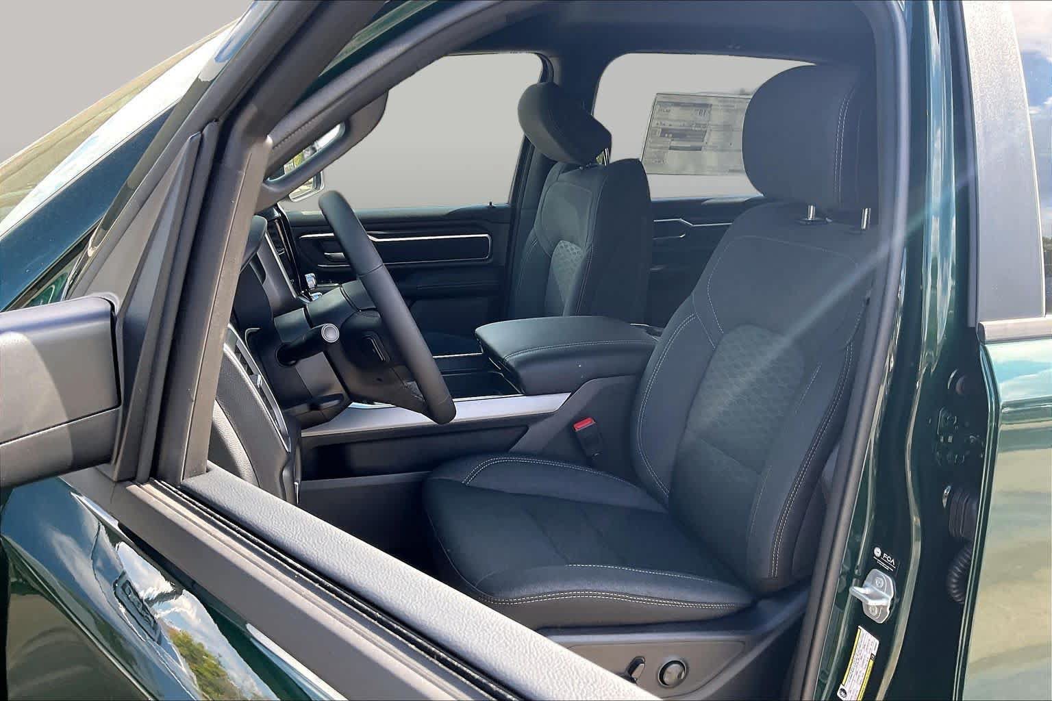 New 2027 RAM 1500 Big Horn AWD/4WD image 9