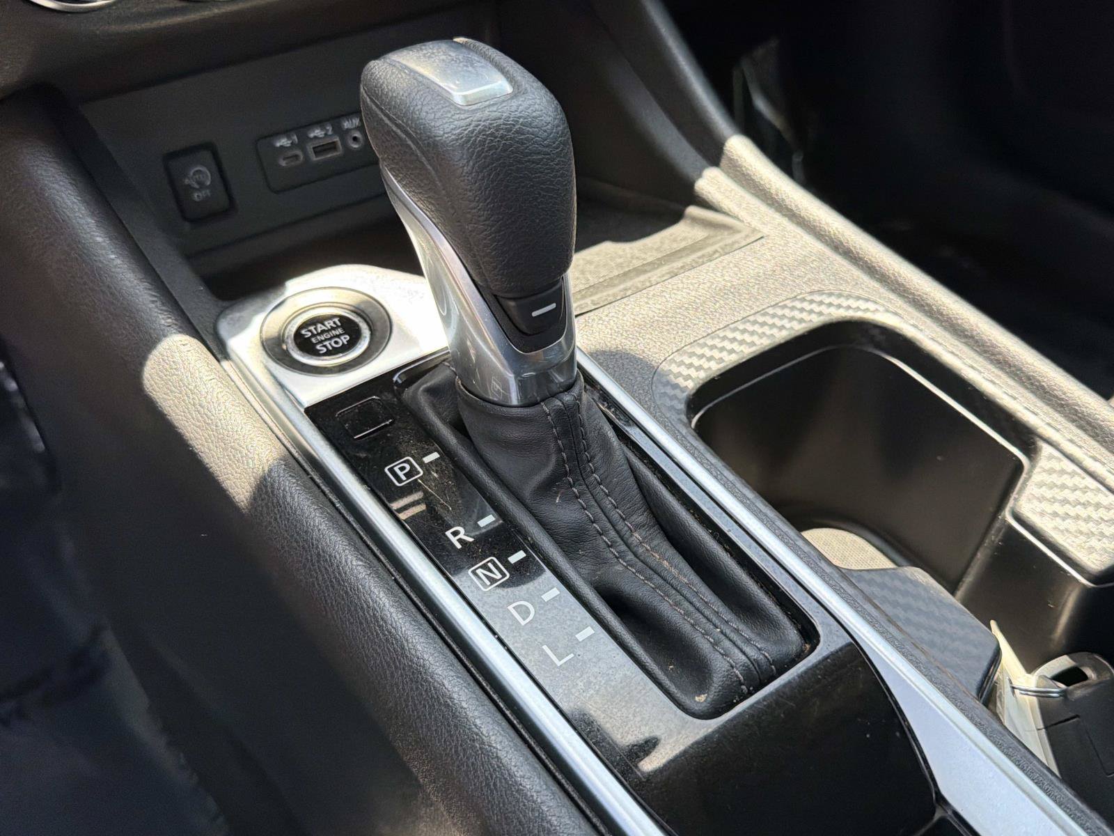Used 2024 Nissan Sentra SV FWD image 11