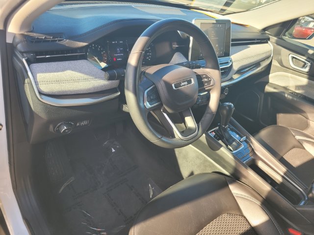 Used 2022 Jeep Compass Latitude AWD/4WD image 12