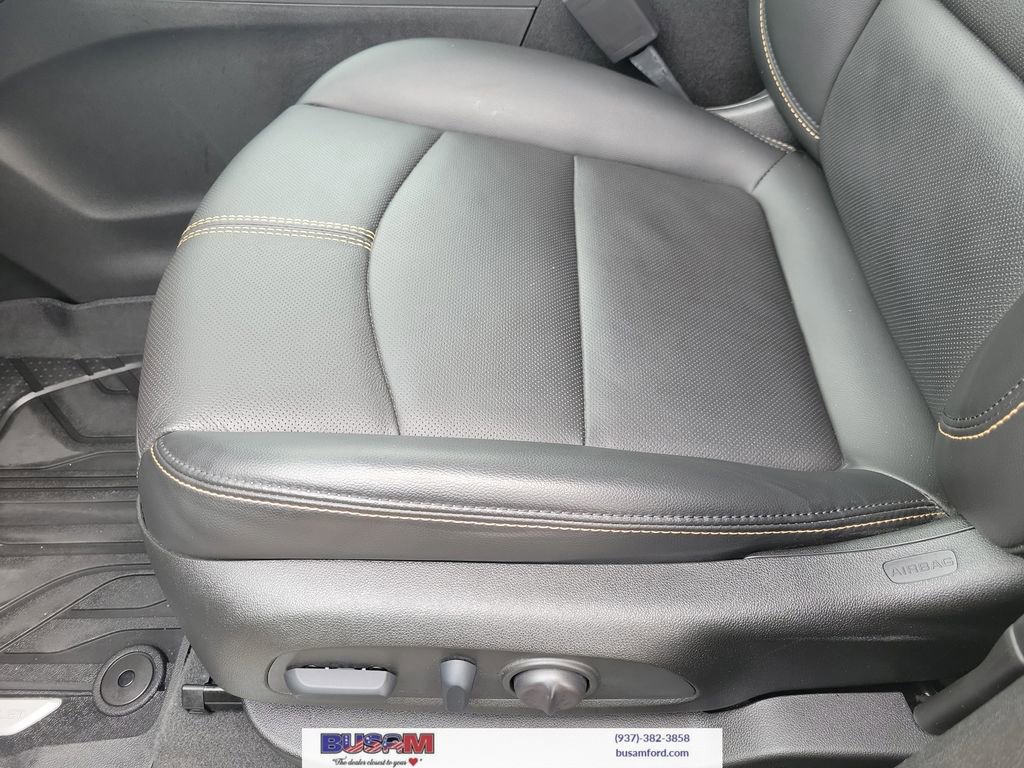 Used 2022 Chevrolet Equinox Premier FWD image 16